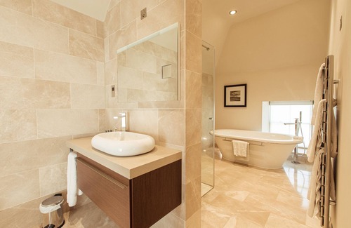 Heddon-on-the-Wall Bed & Breakfast | Exceptional Stay at Close House with Family-Friendly Dining