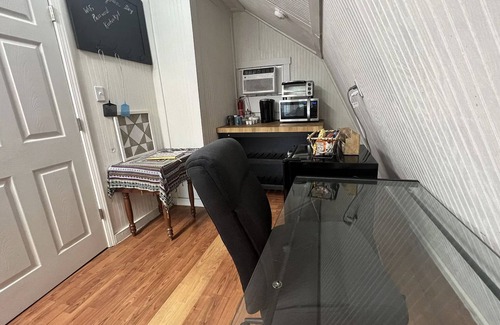 Nancy Apartment | Inviting Lake Access Suite with Family and Pet Perks
