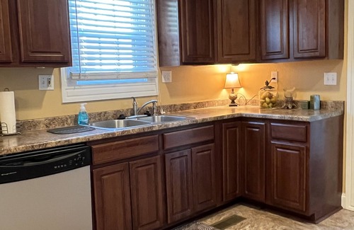 Sweetwater House | Family-Friendly Retreat with Lake Views and Spa Access