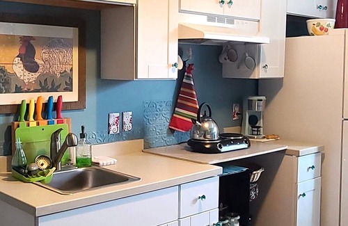 Bay St Louis Apartment | Serene Walk to the Beach in a Quiet Neighborhood