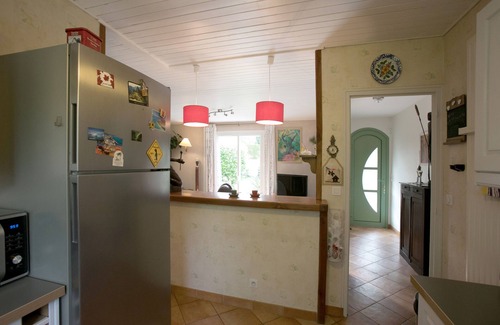 Salleboeuf House | Idyllic Retreat near Bordeaux with Garden & Spa Amenities