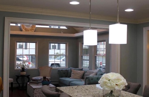 Marlborough House | Convenient Boston Retreat with 5 Beds, Parking & Laundry