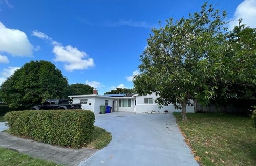 Pembroke Pines House | Exceptional Sweet Mango Home Near Miami & Ft. Lauderdale