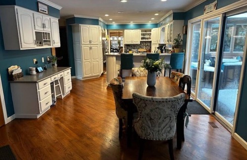 Westerville House | Unforgettable Getaway Near the City, Beyond Ordinary