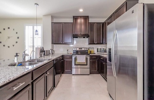 Austin House | Convenient Stay Near CotA & Downtown | Pet Friendly 4BR