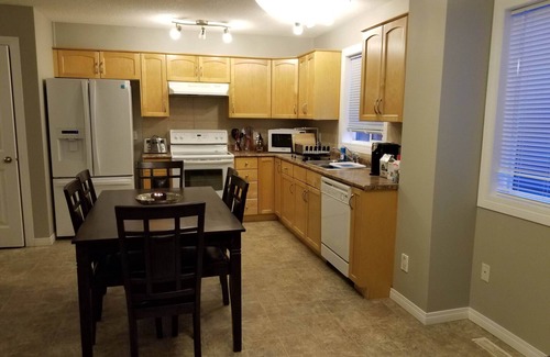 North Central Edmonton House | Ideal Family Retreat: 5 Bedrooms and Downtown Access