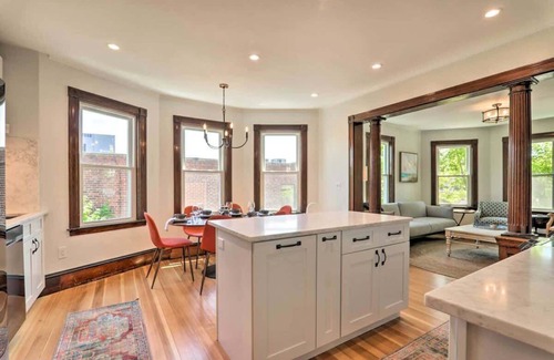 Salem Condo | Close to Downtown and Family-Friendly!