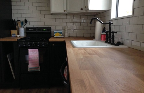 East Cesar Chavez Apartment | Prime Location Near Downtown & Austin Convention Center