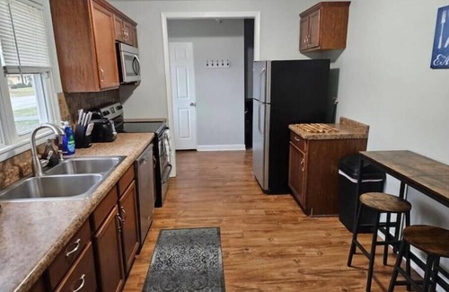 Naperville House | Convenient 3-Bedroom Retreat Near Downtown Naperville