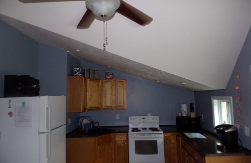 Hyannis House | Prime Location: Close to Beaches, Shopping & Downtown