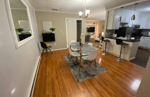Rohrerstown Apartment | Conveniently Located Hotel with Pool & Spa, Rated 9.8