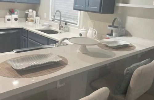 Jacksonville House | Ideal Downtown Retreat Near Military Base with Top Amenities