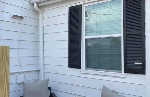 Jacksonville House | Ideal Downtown Retreat Near Military Base with Top Amenities