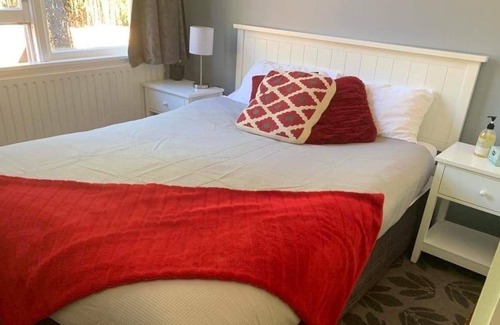 Raetihi Cabin | Close to Mt Ruapehu ski fields, ideal for family reunions, 14 rooms & 6 cabins