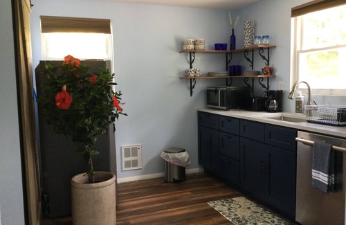 Oxford Cottage | Pet-Friendly Retreat Near Oxford and Miami U with Pool