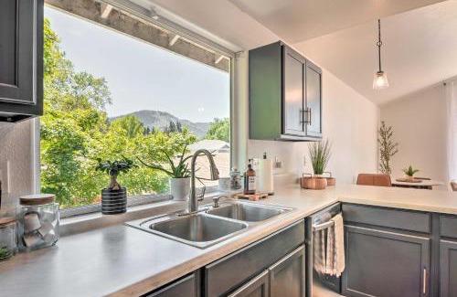 Grants Pass Apartment | Inviting Grants Pass Home by Parks and Breweries