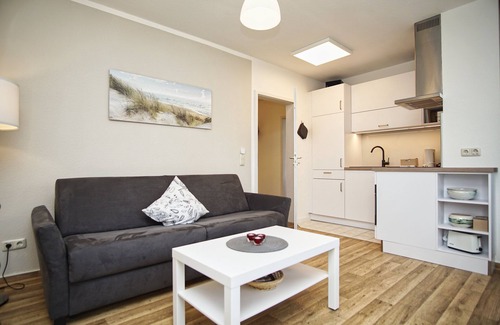 Gohren Apartment | Beachside Villa Strandmuschel: Ocean View & Adventure Pool