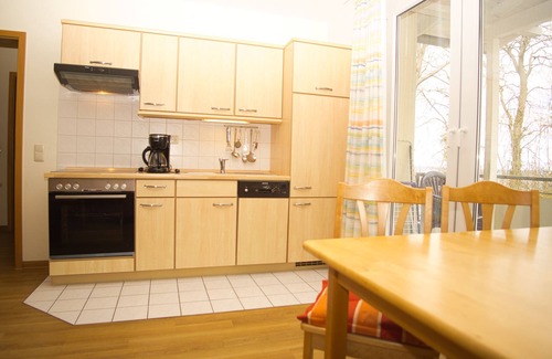 Gohren Apartment | Beachside Retreat with Balcony & Free Adventure Pool