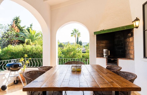 El Tosalet House | Beachside Retreat with Heated Pool & Top-Rated Amenities