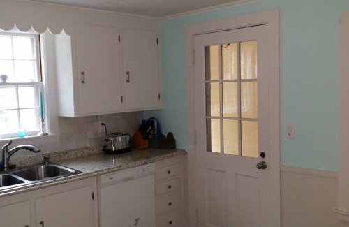 Rye House | Oceanfront Retreat Steps from Jenness Beach - Guest Rated 9.8