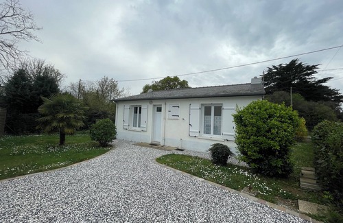 Penestin House | Seaside Retreat with Ocean Views and Convenient Shopping