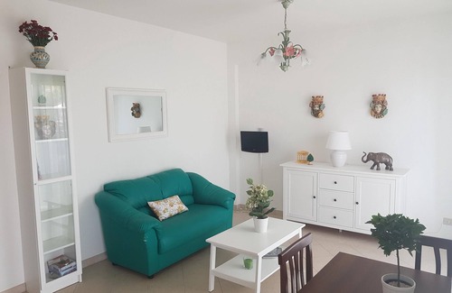 Fondachello Villa | Bright Oceanfront Apartment with Garden Near the Sea