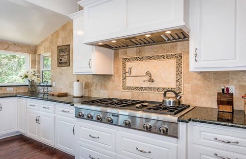Paso Robles House | Tranquil Retreat with Pet-Friendly Amenities Near Town