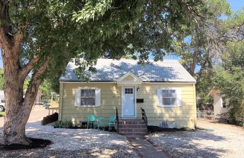Greeley Apartment | Convenient UNC Location with Yard, Firepit & Free Bikes