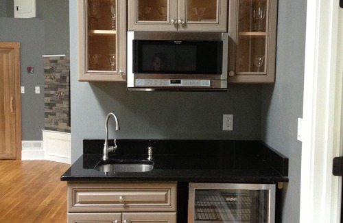 Little Compton House | Relax in a Cedar Sauna & Jacuzzi at Our 9.8-Rated Retreat