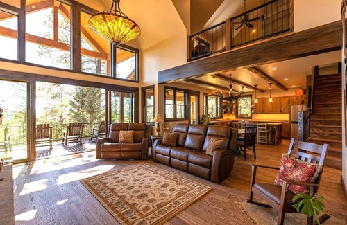 San Juan River Village Cabin | Tranquil Retreat by Wolf Creek with River Frontage & A/C