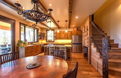 San Juan River Village Cabin | Tranquil Retreat by Wolf Creek with River Frontage & A/C