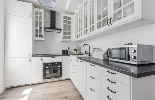 Wrzeszcz Apartment | CLOSE-Urban Chic - Great Location - Kamienica Kollotaja