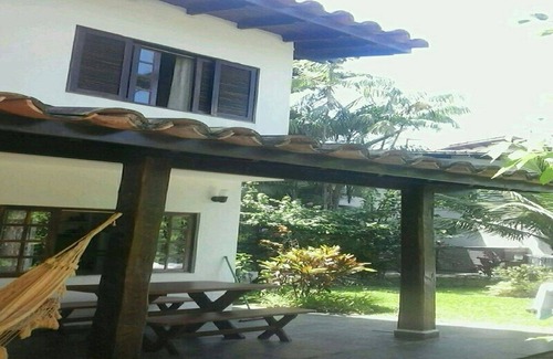 Boicucanga Beach Ski Chalet | Beachfront Condo with Pool & Ocean Views, Rated 9.8/10