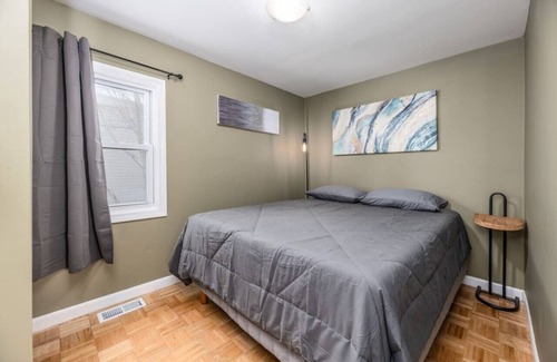 Bangor House | Guest Rated 10/10: Family-Friendly Retreat with Kitchen