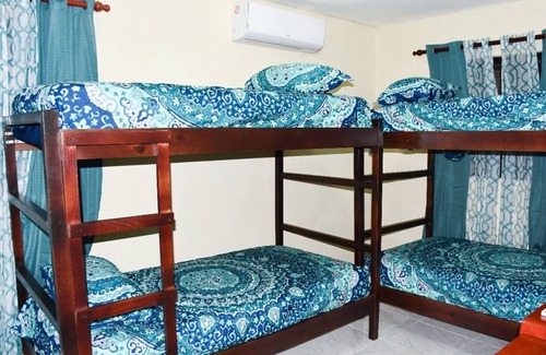 Honduras House | Convenient Location Near All Attractions & Family-Friendly