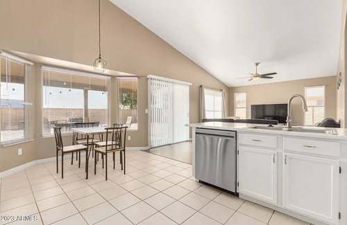 Glendale Sports and Entertainment District House | Ideal Retreat Near State Farm Stadium - Pet Friendly & Cozy