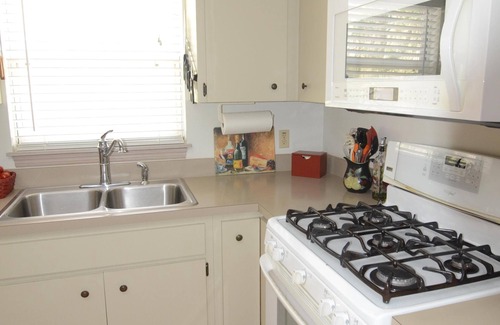 Homosassa House | Experience MIMI'S RIVERHOUSE: Pool, Docking & Ocean Views