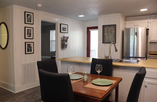 Salem Condo | Prime Location Near Pool with Free Canoe Access
