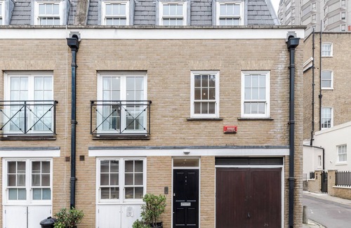 Knightsbridge House | Cozy 2-Bed House in London with Family-Friendly Amenities