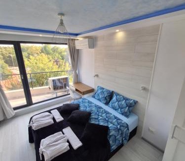 Plovdiv Center Apartment | Top Center Retreat: 360° Views & Free Private Parking