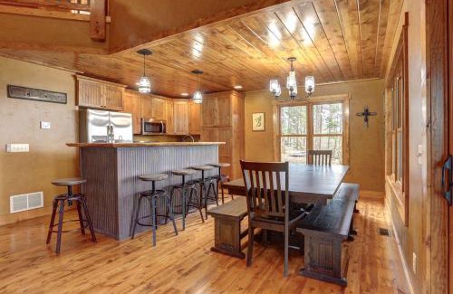 Lead House | Relax at Cloud 9 Cabin: Family-Friendly Retreat with Hot Tub