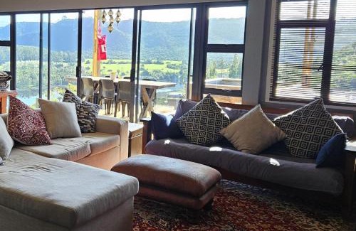Knysna Ski Chalet | Experience Cloud 9 Estate - Cozy Chalet with Hot Tub