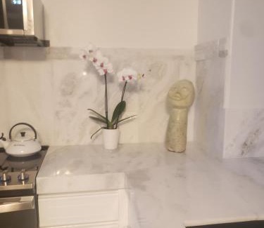 Airport Area Apartment | Experience Comfort & Elegance at CLOUD NINE Retreat