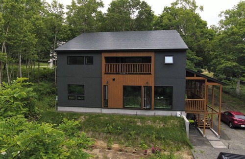 Rusutsu House | Relax in CLOUD9 ROOM101 – Family-Friendly Hokkaidō Retreat