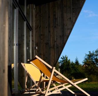 Plavya House | CloudBase: Guest Rated 9.7 with Pet and Child-Friendly Amenities
