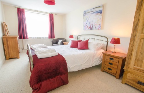 Wrafton Cottage | Experience Cloudbreak: Hot Tub, Log Burner & Pet Friendly