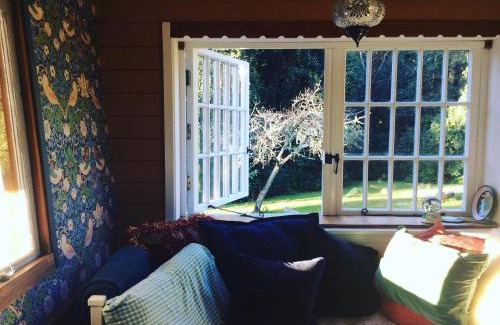 Ravensbourne Other | Cloudlake Mountain Retreat