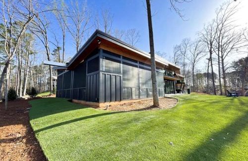 Seneca House | Cloudwalker on Keowee