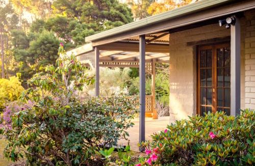 South Bruny House | Discover Cloudy Creek Cottage: Family-Friendly Retreat