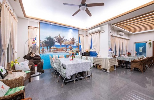 Dongshan Bed & Breakfast | Guest-Rated Clover 248 B&B with Kitchen & Restaurant